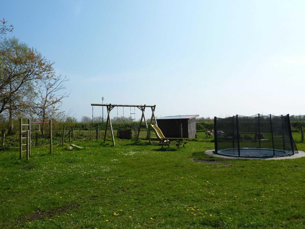 Ferienhaeuser Abild - Urlaub Auf Dem Bauernhof Tarp Exterior photo